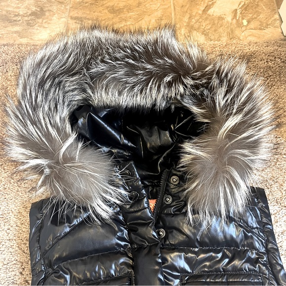 MK Down Vest - Picture 3 of 5